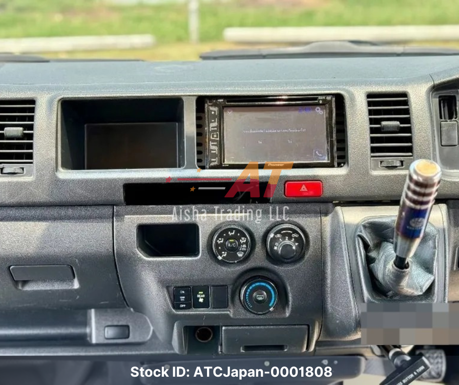 2015 Toyota Hiace 2.7 COMMUTER